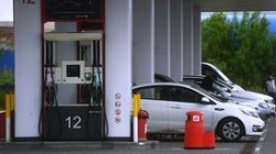 Правительство готово снизить акцизы на топливо Правительство готово снизить акцизы на топливо