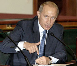 Путин требует починить разрушенную ГЭС Путин требует починить разрушенную ГЭС