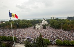 Протестующие в Молдавии выдвинули властям ультиматум Протестующие в Молдавии выдвинули властям ультиматум