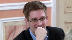 Сноуден нашел работу в США Сноуден нашел работу в США