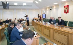 МИД: США пытаются вмешаться в выборы президента России МИД: США пытаются вмешаться в выборы президента России