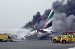 В аэропорту Дубая загорелся Boeing 777
