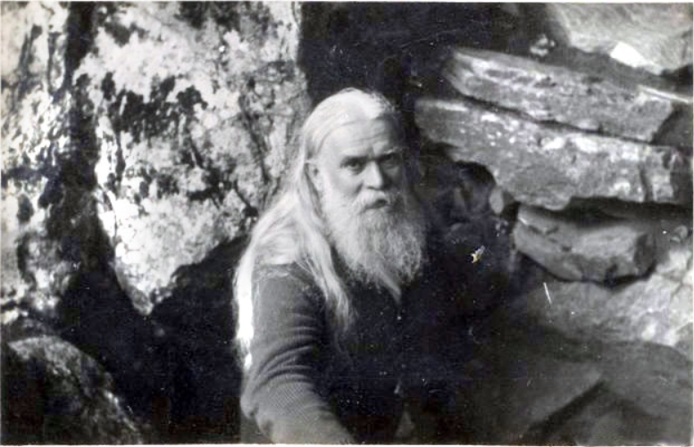 «Он всех собирал и поднимал к Богу»