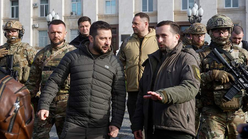 Президент Украины приехал в Херсон