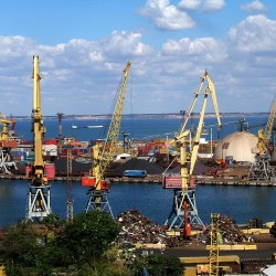 Саакашвили хочет отдать одесский порт иностранцам Саакашвили хочет отдать одесский порт иностранцам