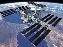 Космонавты полезли в «Матрешку» Космонавты полезли в «Матрешку»