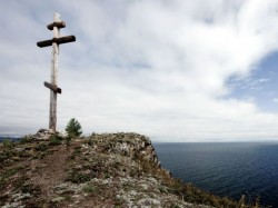 Еще один крест срубили на Алтае