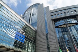 ЕС продлил санкции против России ЕС продлил санкции против России