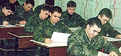 Студентов отправят в армию Студентов отправят в армию