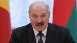 Лукашенко требует торговать с Россией в долларах Лукашенко требует торговать с Россией в долларах