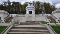 Украину возмутил новый дизайн польского паспорта Украину возмутил новый дизайн польского паспорта