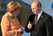Меркель призвала Запад к диалогу с Россией