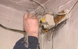 Мосэнергосбыт разрешил жаловаться на соседей Мосэнергосбыт разрешил жаловаться на соседей