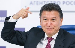 Илюмжинов ответил на призыв FIDE уйти в отставку