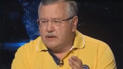 Экс-министр обороны Украины призвал совершать в России теракты Экс-министр обороны Украины призвал совершать в России теракты