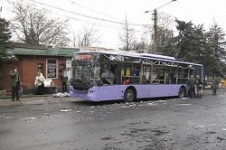 В Донецке разбомбили остановку 