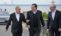 Брюссель с визами не торопится Брюссель с визами не торопится