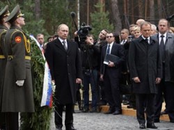Путин почтил память погибших в Катыни