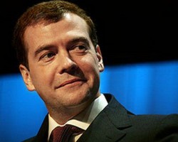 Медведев пообещал не навязывать Украине "газовые схемы"