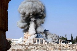 Боевики ИГ взорвали погребальные башни в Пальмире Боевики ИГ взорвали погребальные башни в Пальмире