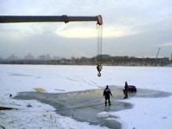 В Хабаровском крае "КамАЗ" ушел под лед