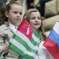 Между Россией и Абхазией не будет границ Между Россией и Абхазией не будет границ