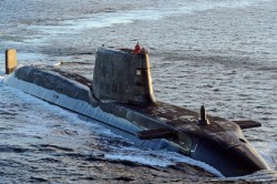 Подлодка британских ВМС столкнулась с торговым судном Подлодка британских ВМС столкнулась с торговым судном