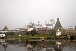В Москву доставлен Крест преподобного Савватия В Москву доставлен Крест преподобного Савватия