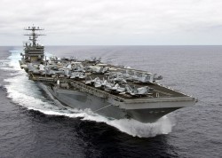 США подтягивают авианосцы к берегам Ирана США подтягивают авианосцы к берегам Ирана