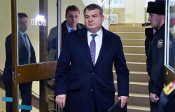 Суд допросил Сердюкова Суд допросил Сердюкова