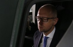 Украина ждет отставки Яценюка Украина ждет отставки Яценюка