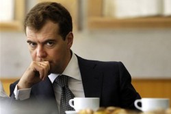 Медведев задумался о губернаторских выборах Медведев задумался о губернаторских выборах