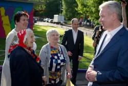 Собянин предложил повысить пенсии москвичам Собянин предложил повысить пенсии москвичам