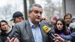 Крым отказался от переговоров с Киевом Крым отказался от переговоров с Киевом