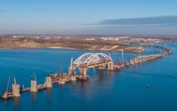 Крымский мост выдержит девятибалльные землетрясения Крымский мост выдержит девятибалльные землетрясения