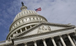 Конгресс США проголосовал за ужесточение санкций против России Конгресс США проголосовал за ужесточение санкций против России