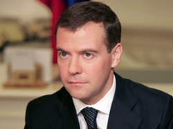 Медведев отправляется в турне по Америке Медведев отправляется в турне по Америке