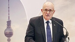 Адвокат Трампа: Ким Чен Ын «на коленях» просил о встрече с президентом США Адвокат Трампа: Ким Чен Ын «на коленях» просил о встрече с президентом США