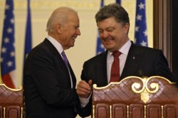 Порошенко благодарен США Порошенко благодарен США