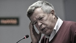 Умер лидер уличных протестов 90-х Виктор Анпилов Умер лидер уличных протестов 90-х Виктор Анпилов
