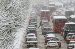 Снегопад парализовал Москву Снегопад парализовал Москву