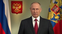Владимир Путин выступил с телеобращением к россиянам Владимир Путин выступил с телеобращением к россиянам