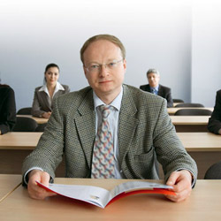 Московских чиновников заставят говорить по-английски Московских чиновников заставят говорить по-английски