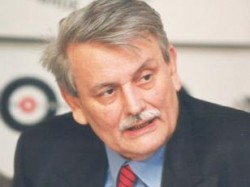 С гордо поднятой головой С гордо поднятой головой
