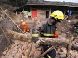 Жертвами землетрясения в КНР стали 67 человек