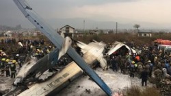 В Непале разбился самолет с 71 человеком на борту В Непале разбился самолет с 71 человеком на борту