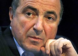Березовского не пускают на похороны Патаркацишвили Березовского не пускают на похороны Патаркацишвили