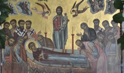 Православные отмечают Успение Богородицы Православные отмечают Успение Богородицы