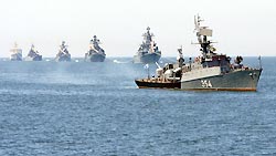 Корабли ВМФ России вошли в абхазские воды Корабли ВМФ России вошли в абхазские воды