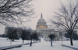 В Сенате США подготовили вето на снятие санкций с России В Сенате США подготовили вето на снятие санкций с России